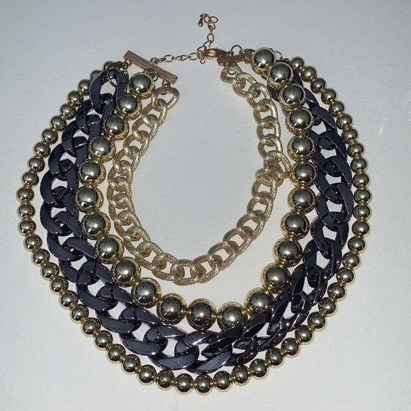 S) Chunky chain necklace (4 layers) - Picture 7 of 7